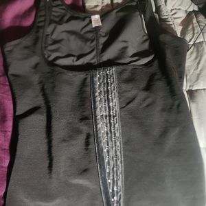 Unbranded New w/o tags XL Columbian Faja.